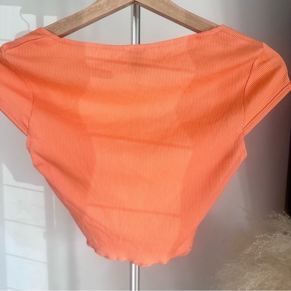 Princess Polly xx Orange Crop Top SZ 4 - Picture 6 of 7